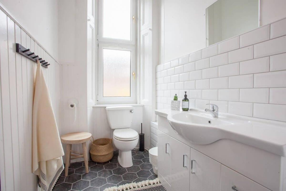 Stunning 2 Bed Property In Heart Of West End Glasgow Exterior foto